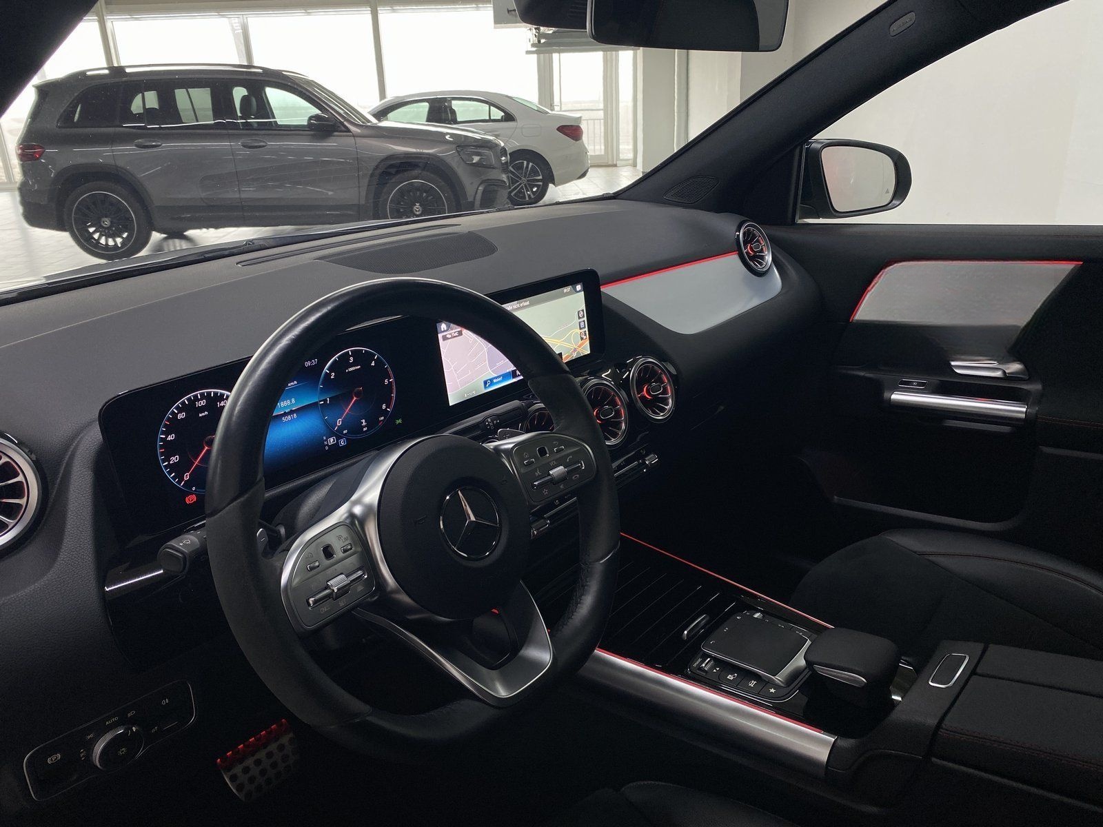 Mercedes-Benz GLA 200 d 4M AMG NIGHT+20"AMG+PANO+DIST+KAM+AMBI foto 6