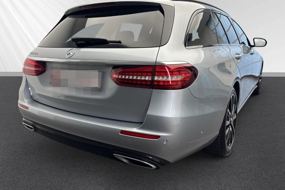 Mercedes-Benz E 220 Avantgarde foto 2