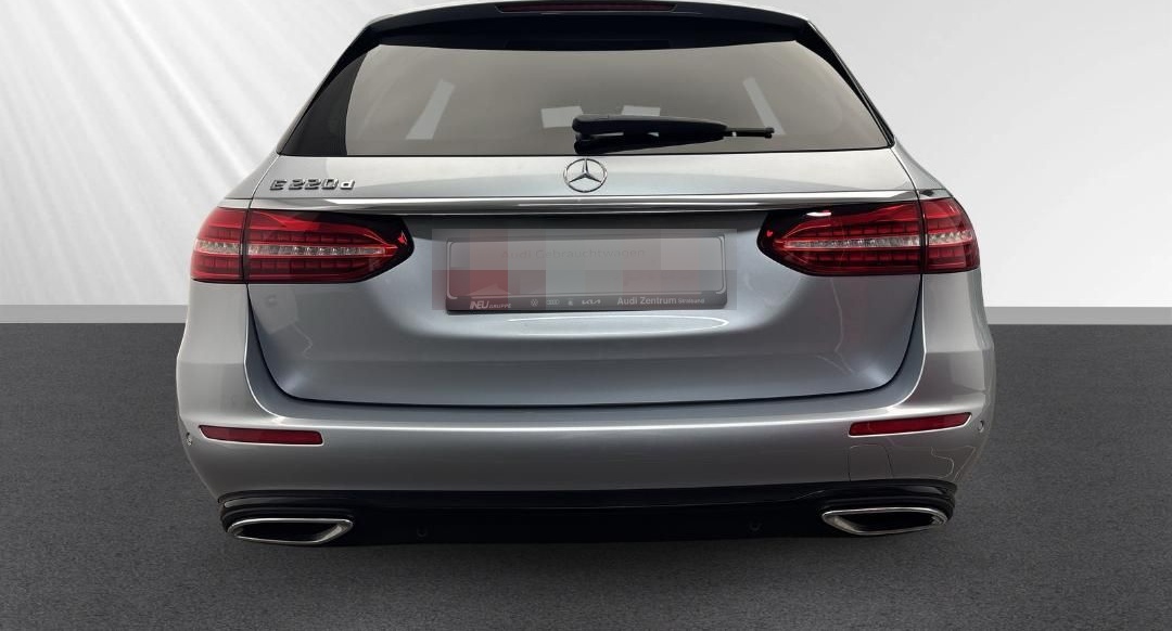 Mercedes-Benz E 220 Avantgarde foto 12