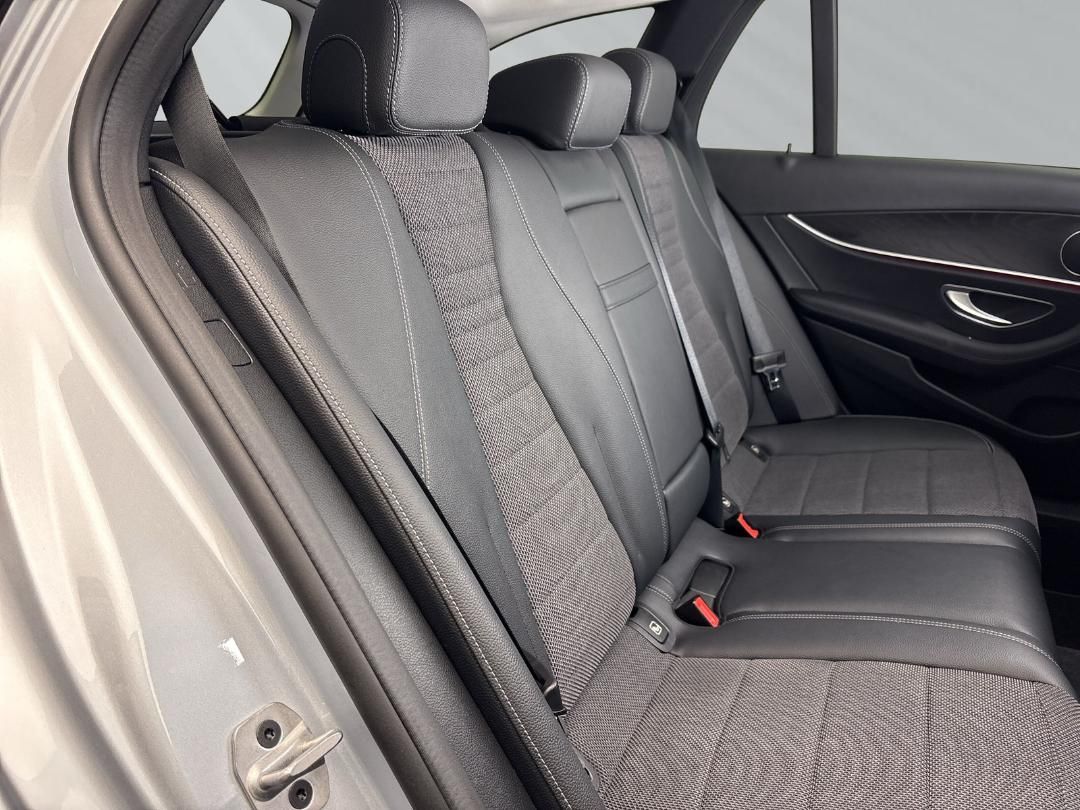 Mercedes-Benz E 220 Avantgarde foto 5