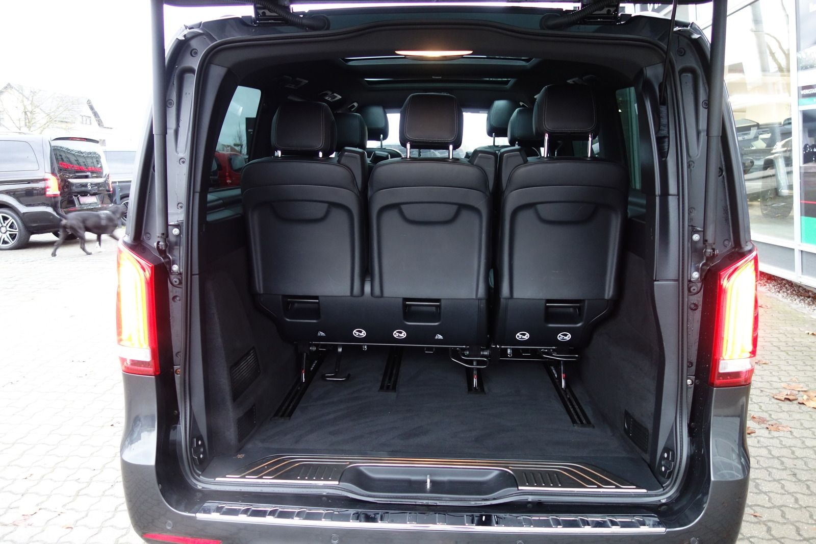 Mercedes-Benz V 300 d AMG Lang 3xeTÜR/PANO/STDHZG/AHK/eSITZE foto 22