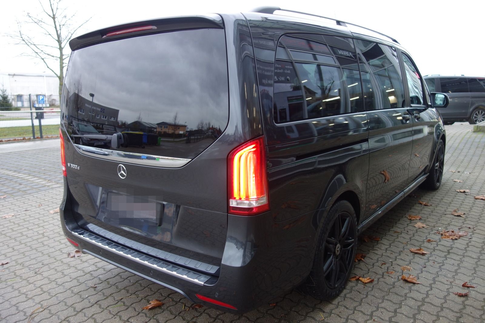 Mercedes-Benz V 300 d AMG Lang 3xeTÜR/PANO/STDHZG/AHK/eSITZE foto 5