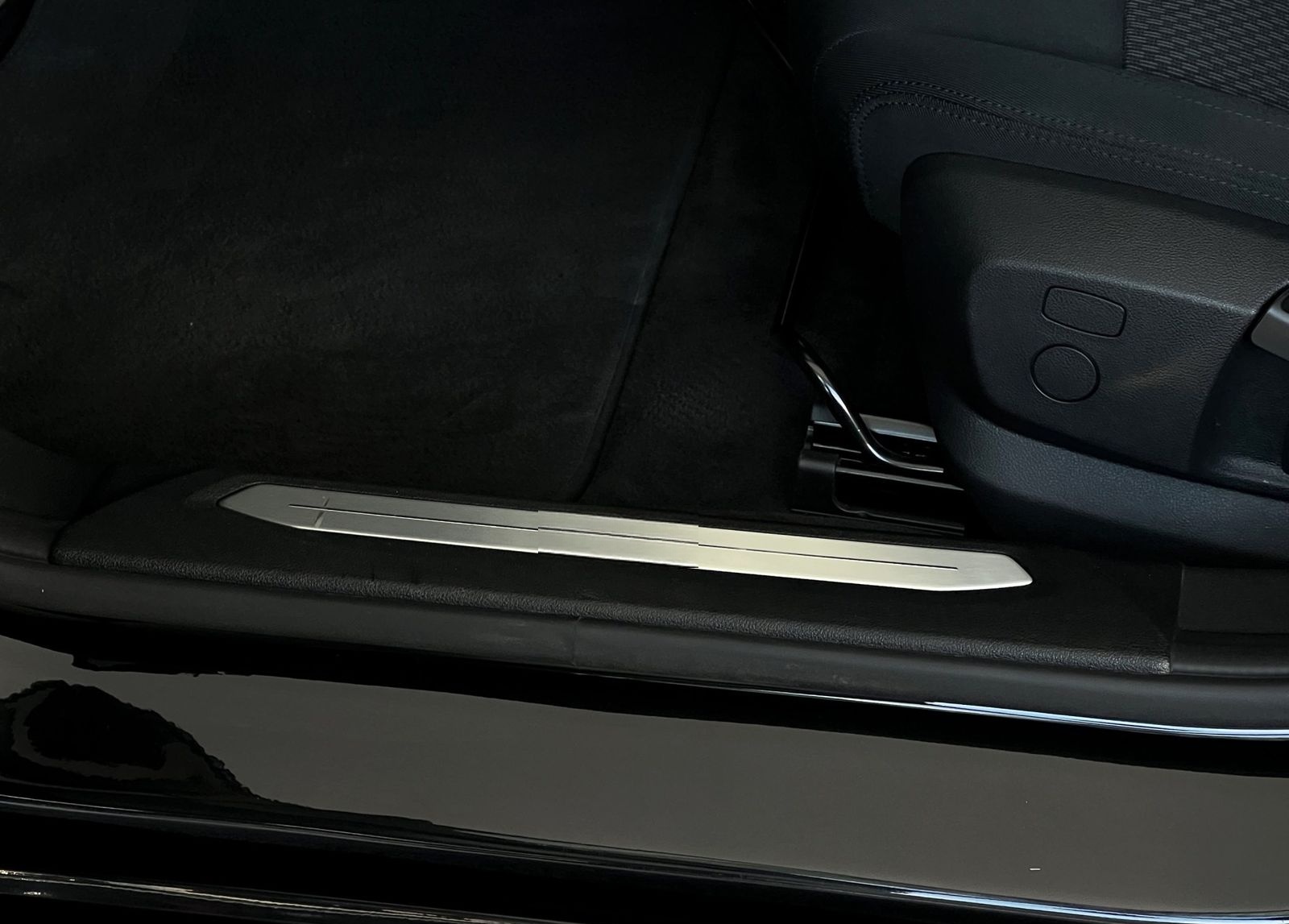 BMW 118i Advantage NAVI LED AHK HUD PDC foto 15