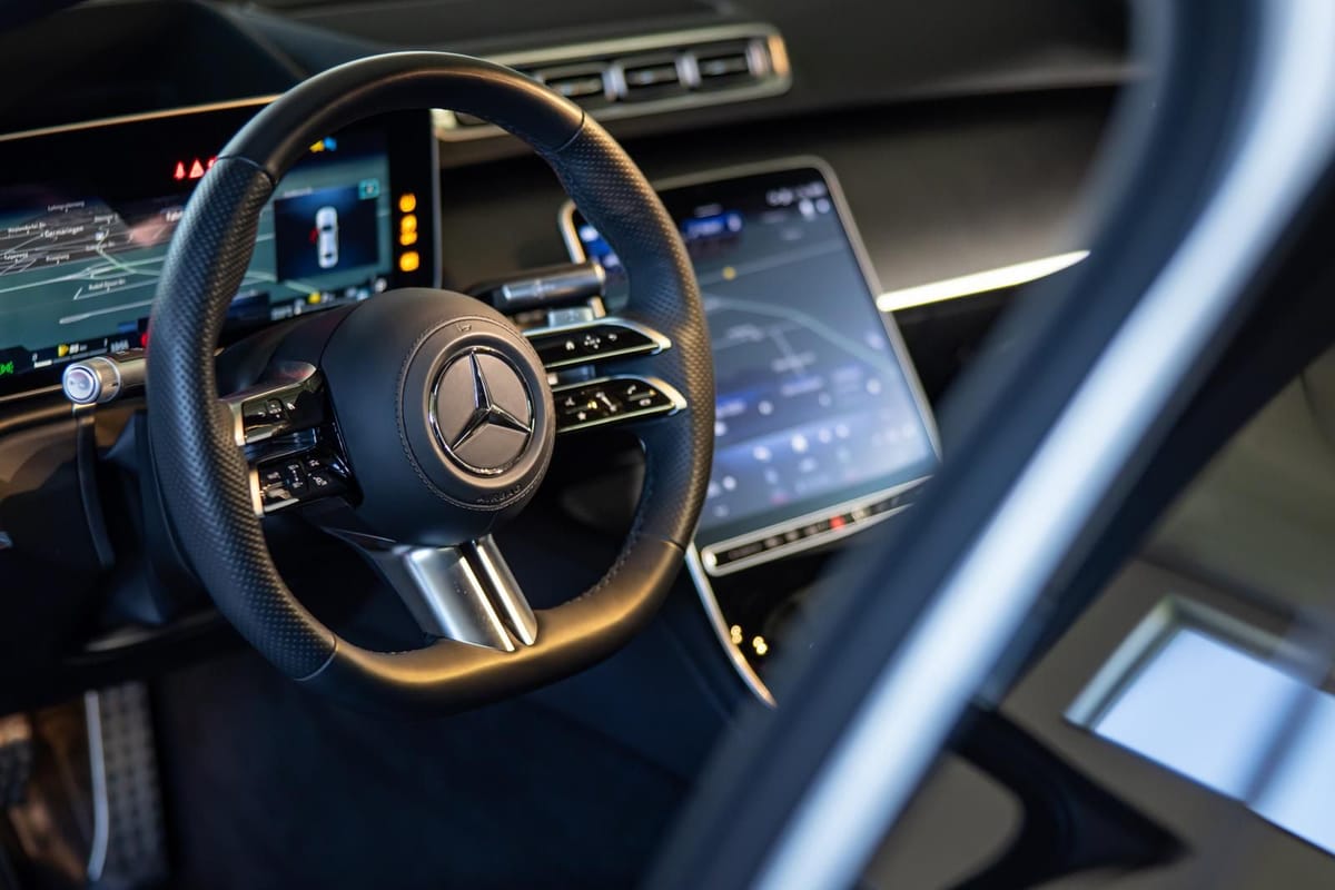 Mercedes-Benz S 450e AMG Line DIGITAL PANO NIGHT BURMESTER foto 17