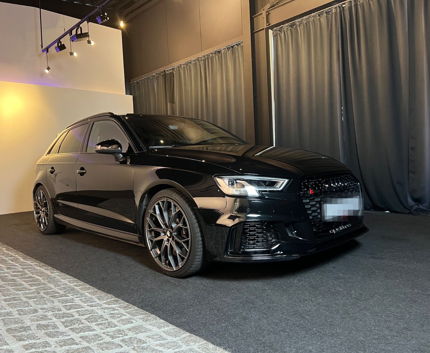 Audi RS 3 Sportback 2.5 TFSI Quattro foto 2