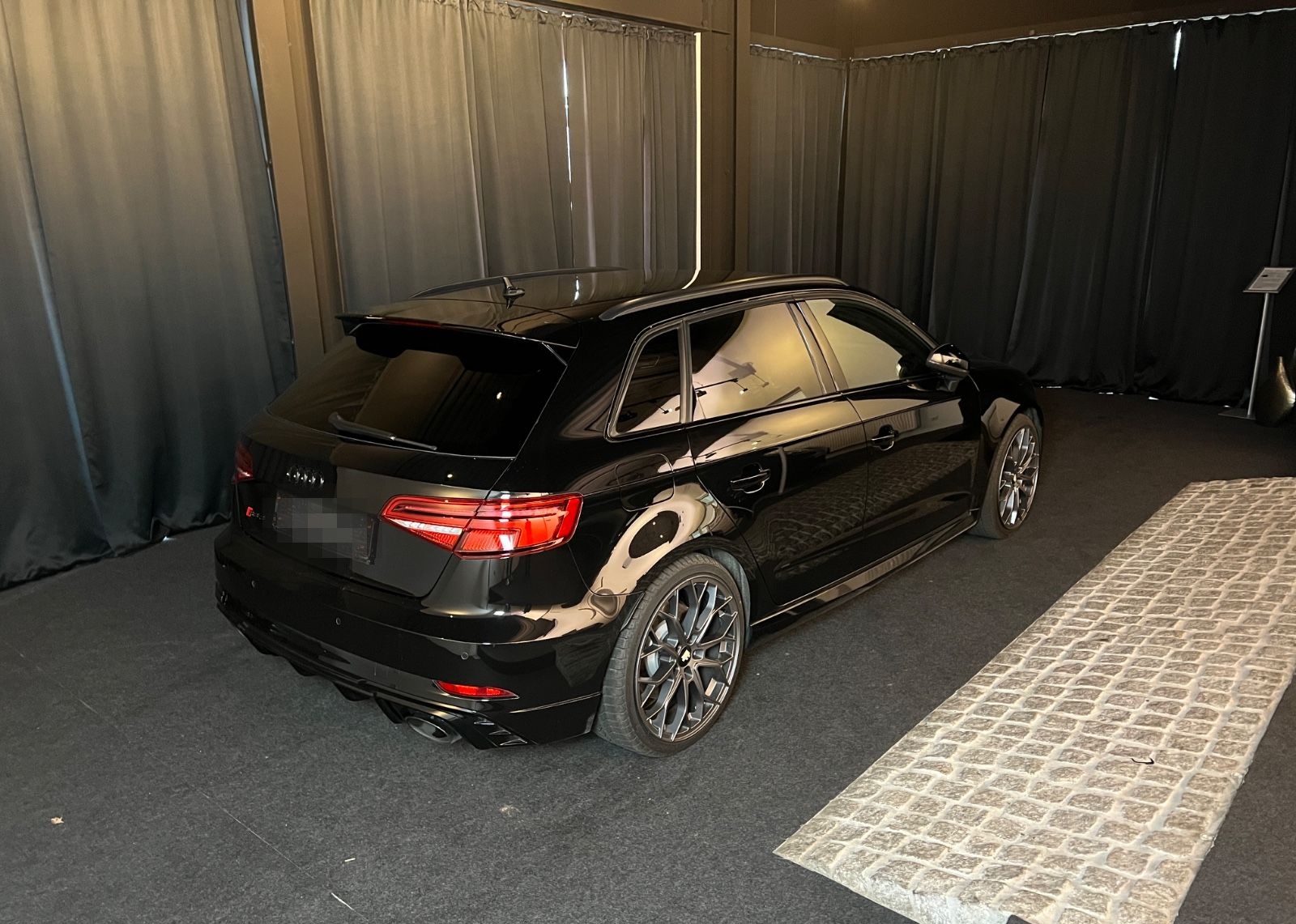 Audi RS 3 Sportback 2.5 TFSI Quattro foto 9