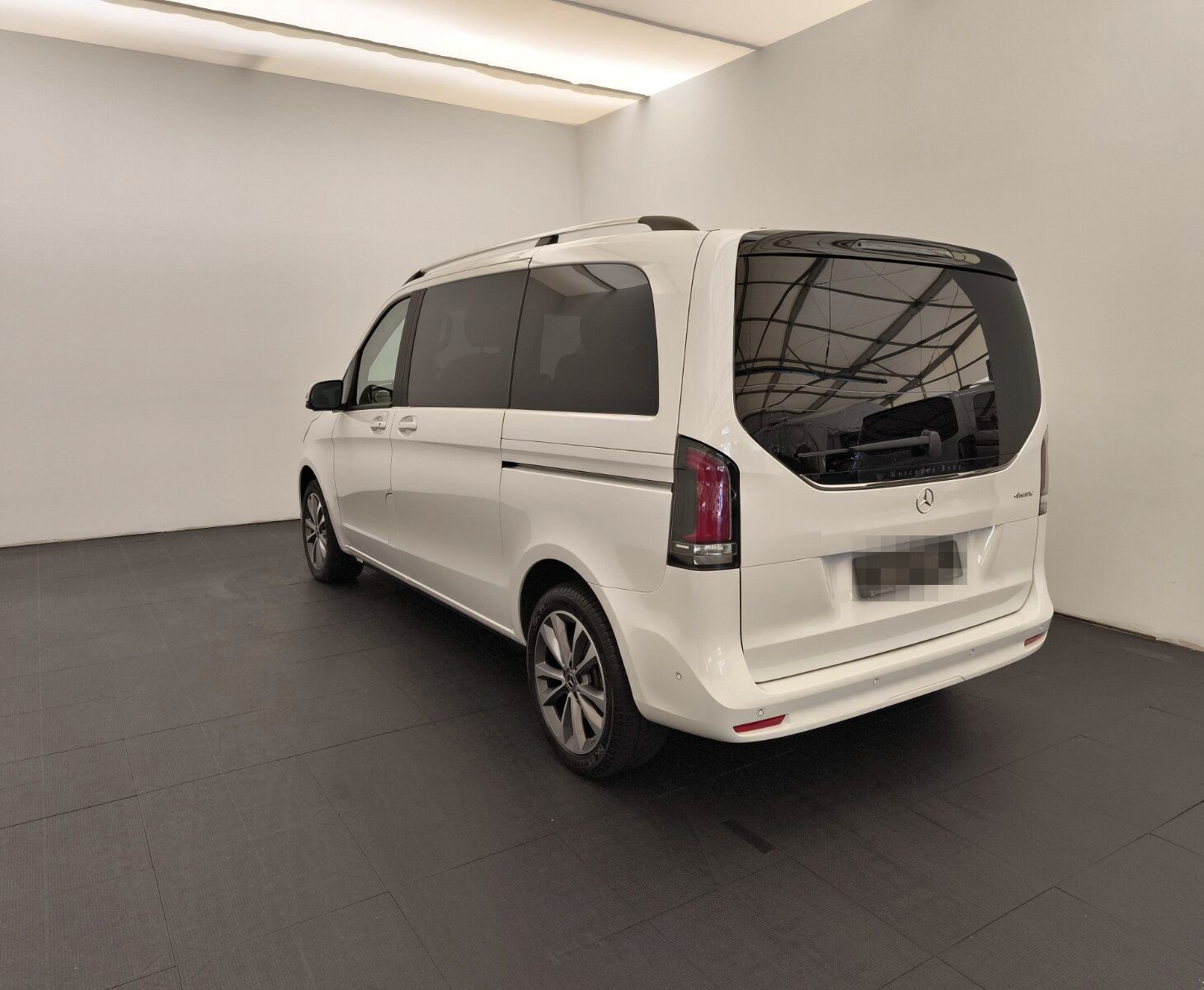 Mercedes-Benz V 220 d 4M Style/K DISTR. M-BEAM AHK Widescreen foto 7