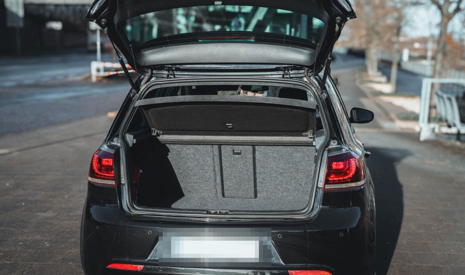 Volkswagen VW Golf R, 2. Hd., original , top, VW Scheckheft foto 11