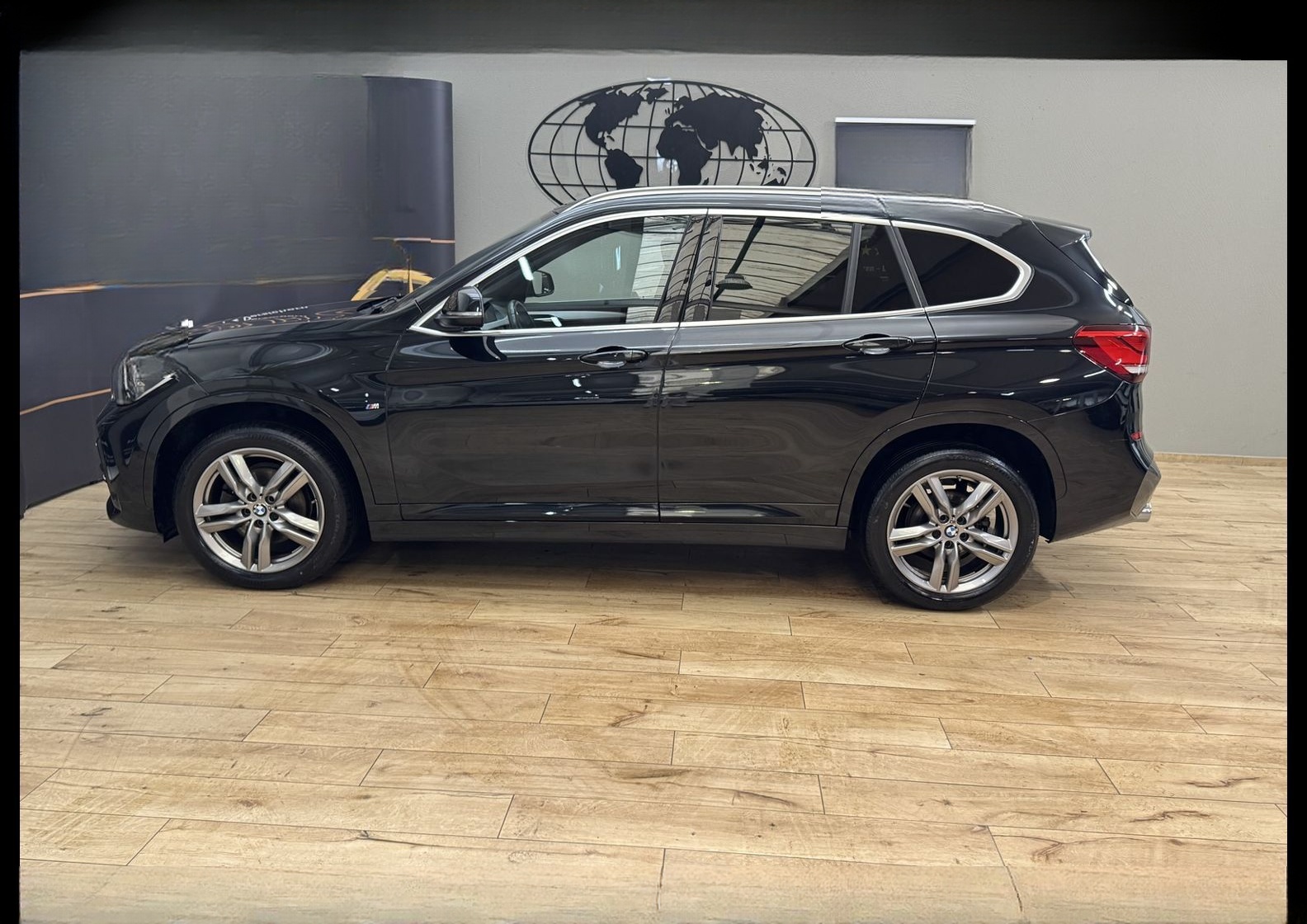 BMW X1 sDrive 18 d M SPORT *AHK*LED*18Z*UPE:52* foto 6