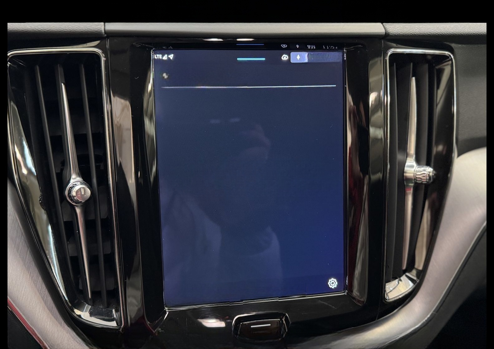 Volvo XC60 B4 D Momentum Pro *LED*AHK*ACC*StHz*MJ2022* foto 21