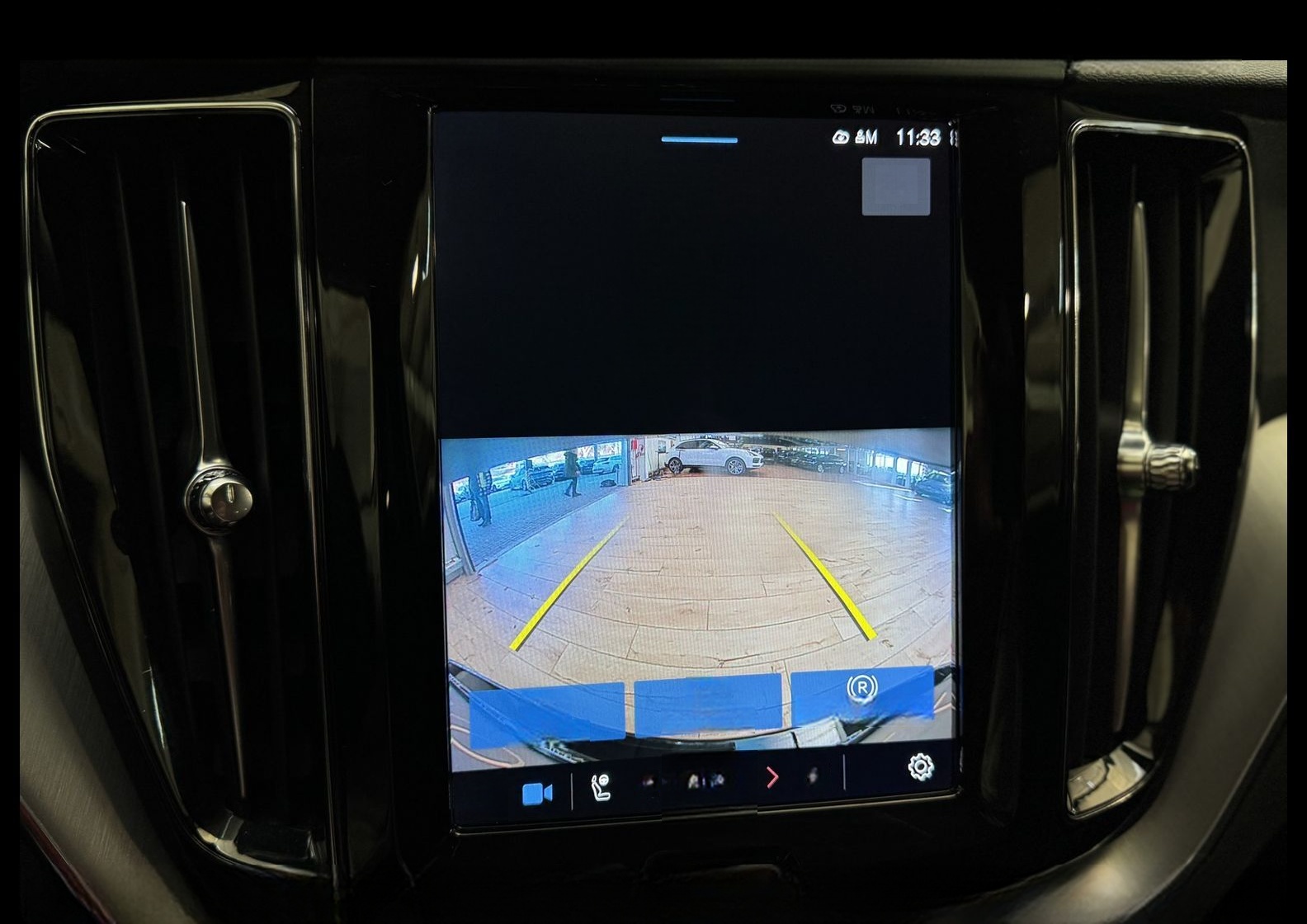 Volvo XC60 B4 D Momentum Pro *LED*AHK*ACC*StHz*MJ2022* foto 23