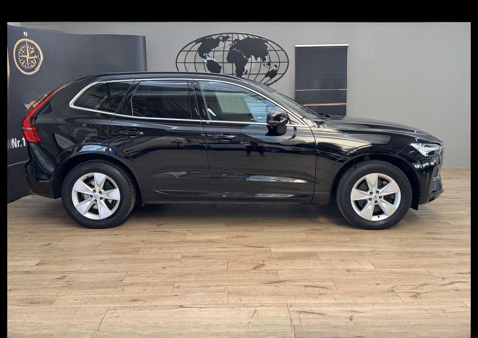 Volvo XC60 B4 D Momentum Pro *LED*AHK*ACC*StHz*MJ2022* foto 5