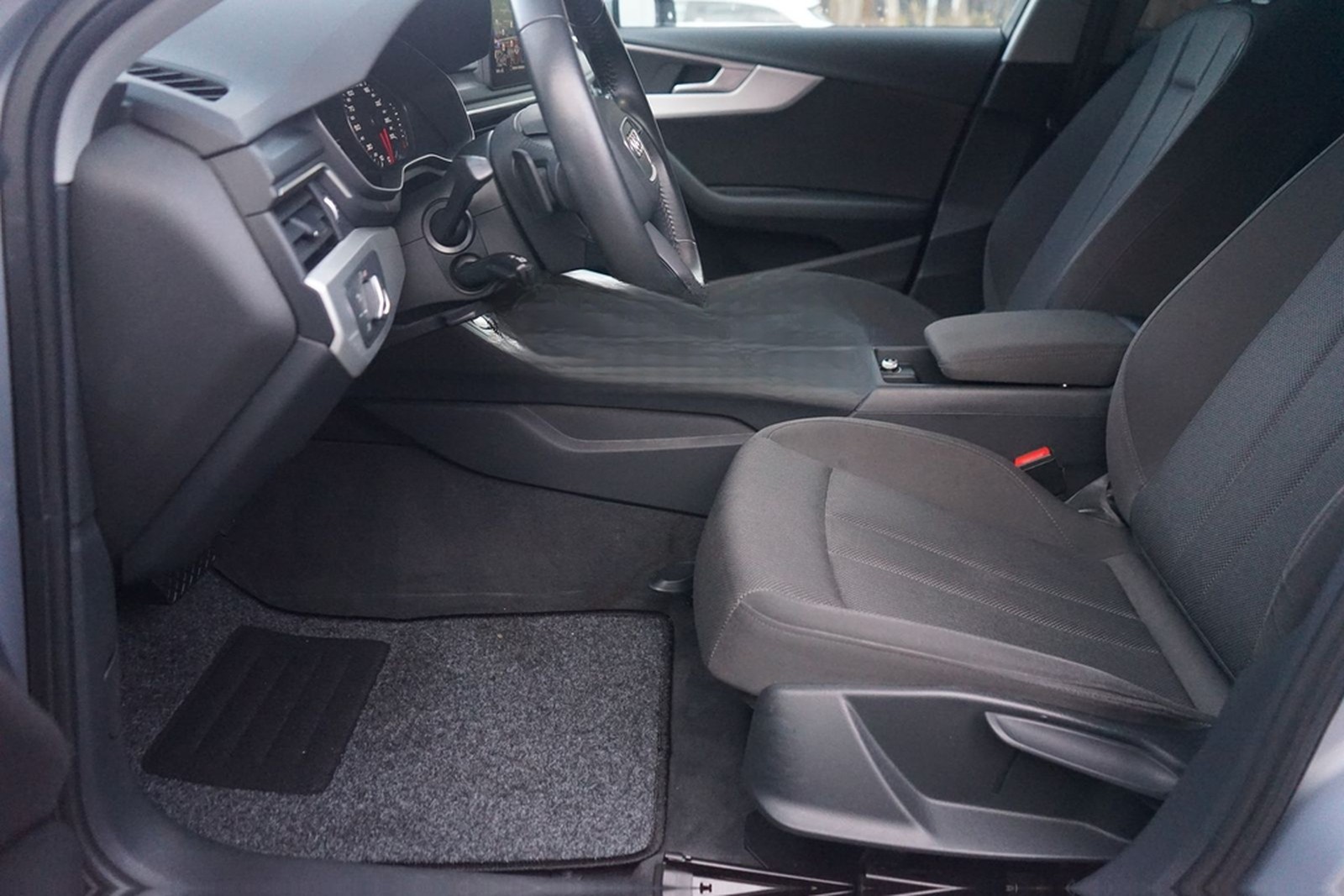 Audi A4 Avant 1.4 TFSI S-Tronic Xenon Navi Kamera foto 23