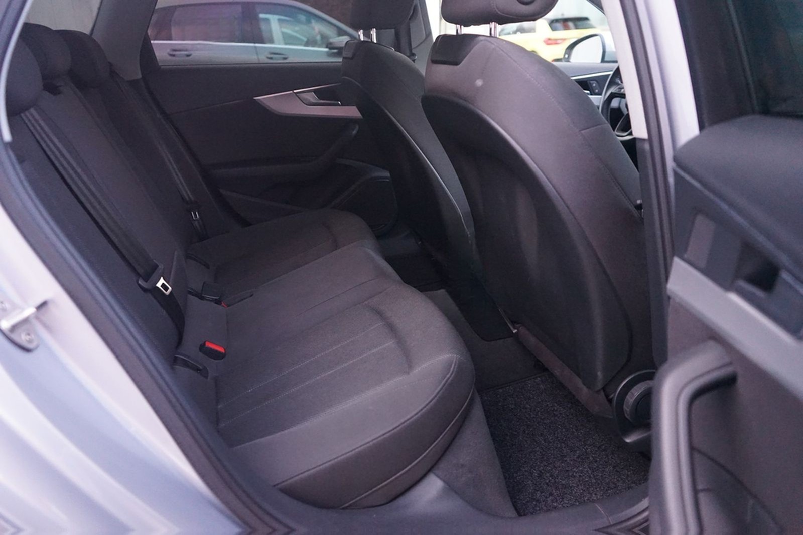 Audi A4 Avant 1.4 TFSI S-Tronic Xenon Navi Kamera foto 25
