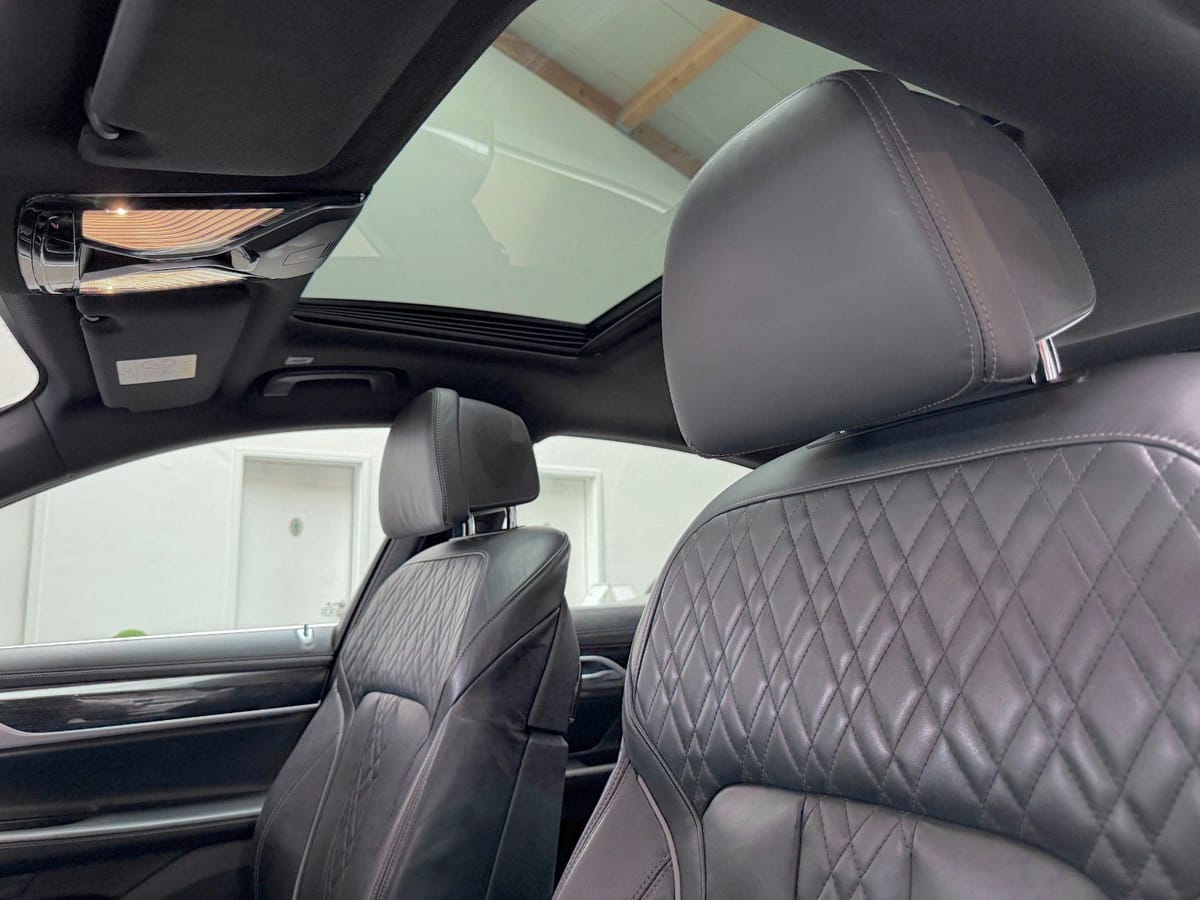 BMW 750i M-Paket Sport Performance 449PS VOLL foto 25