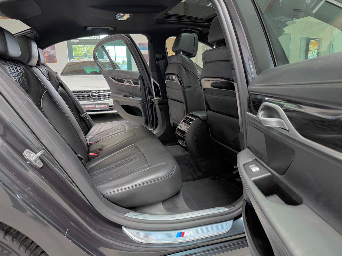 BMW 750i M-Paket Sport Performance 449PS VOLL foto 10