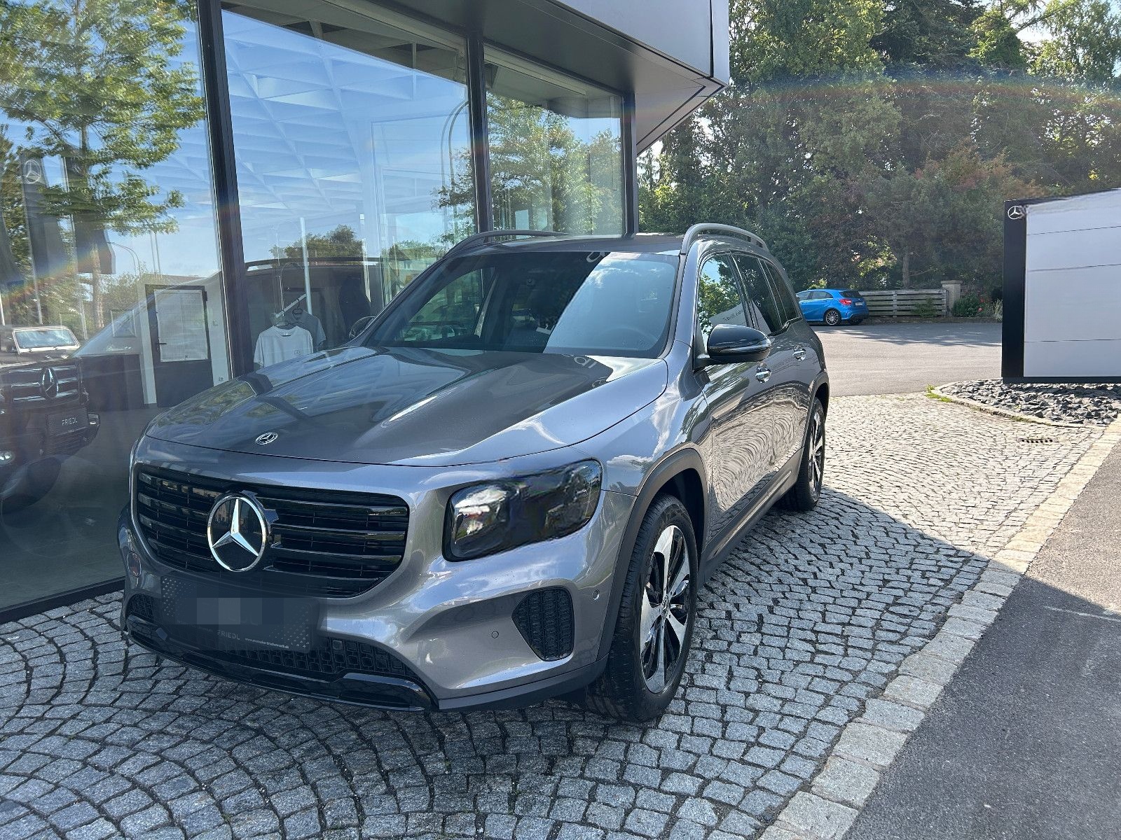 Mercedes-Benz GLB 200d Progr. Night, Distronic, AHK, Multibeam foto 3