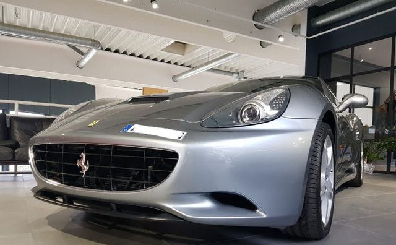 Ferrari California 4.3 V8 4-Sitzer Dtsch. Grigio Titanio foto 7