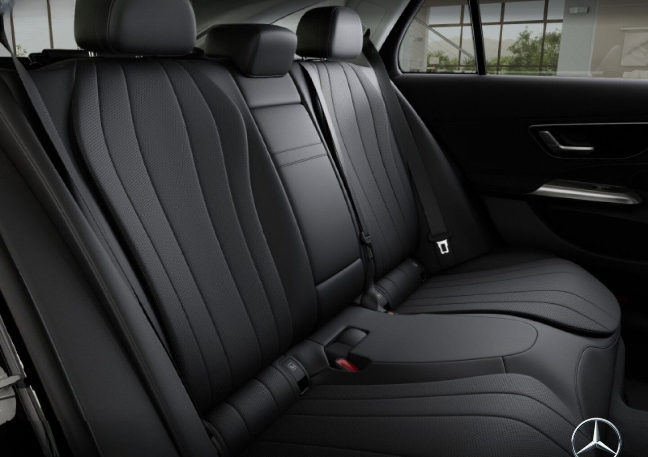 Mercedes-Benz E 220 d T 4M Avantgarde Fahrass 360° Pano Distr foto 12