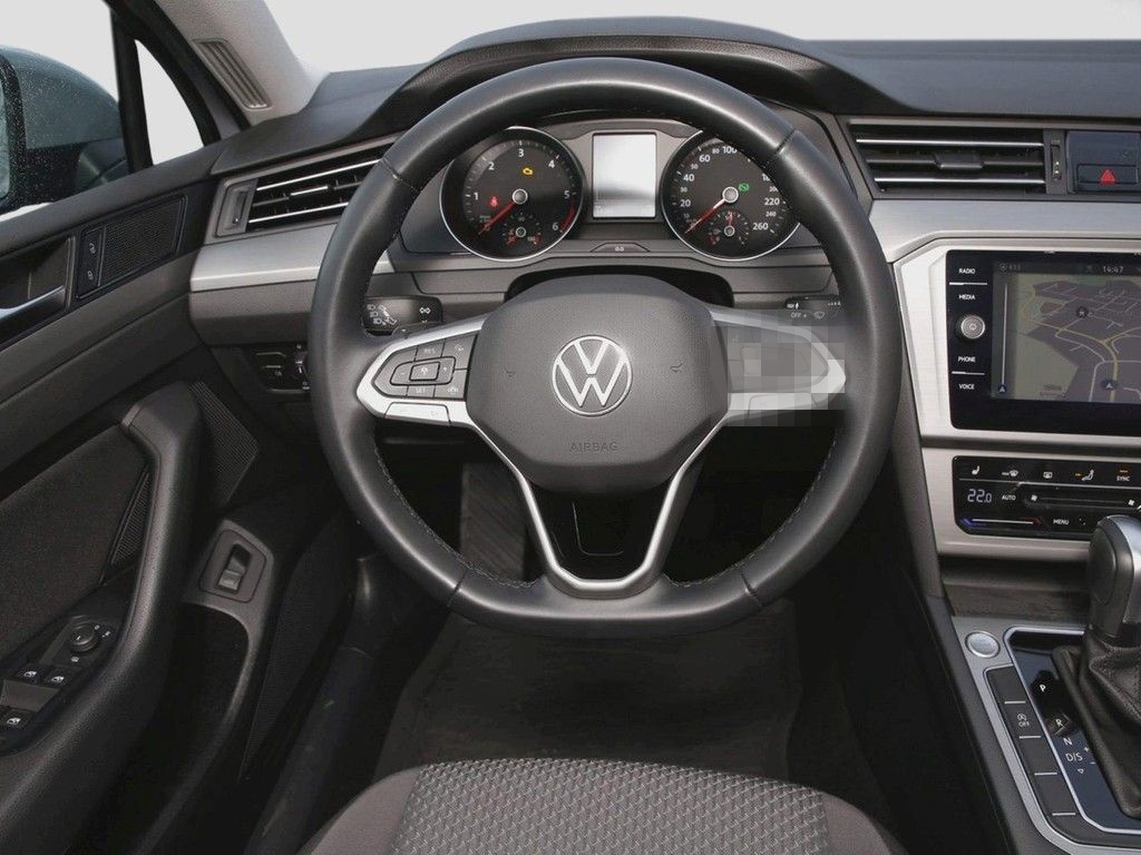 Volkswagen Passat Variant 2.0 TDI DSG Kamera Navi AppConnec foto 15