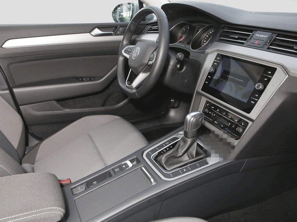 Volkswagen Passat Variant 2.0 TDI DSG Kamera Navi AppConnec foto 10