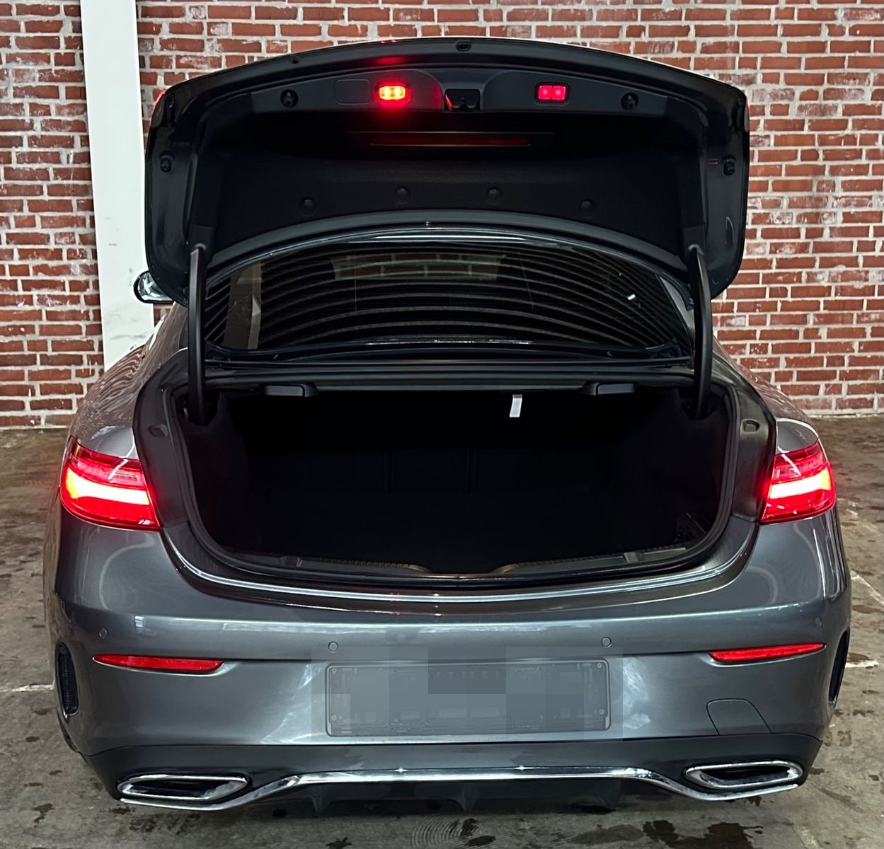 Mercedes-Benz E 350d 4-Matic Coupe 9G AMG WIDE/HUD/DTR+/PANO foto 4