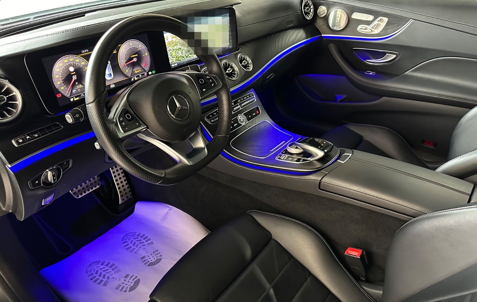 Mercedes-Benz E 350d 4-Matic Coupe 9G AMG WIDE/HUD/DTR+/PANO foto 5