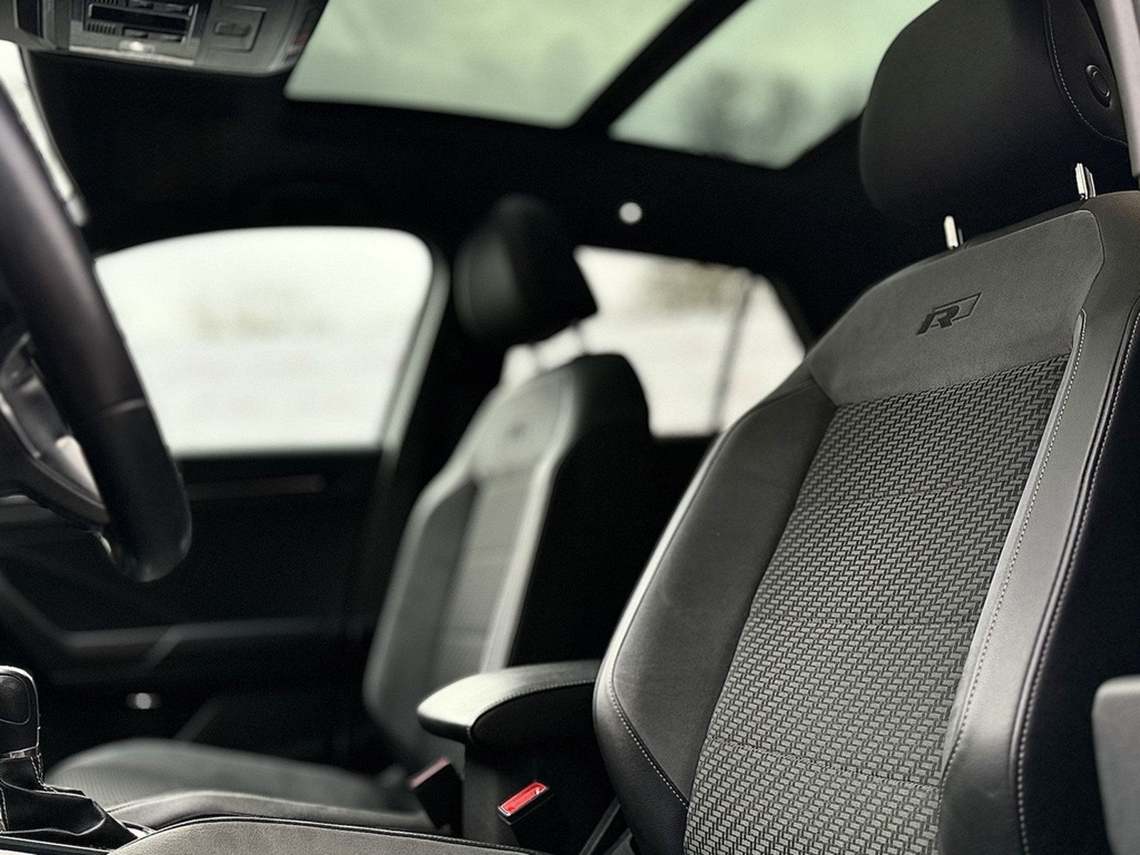 Volkswagen T-Roc R-line / Pano / 1. Hd / Kamera / AHK foto 16