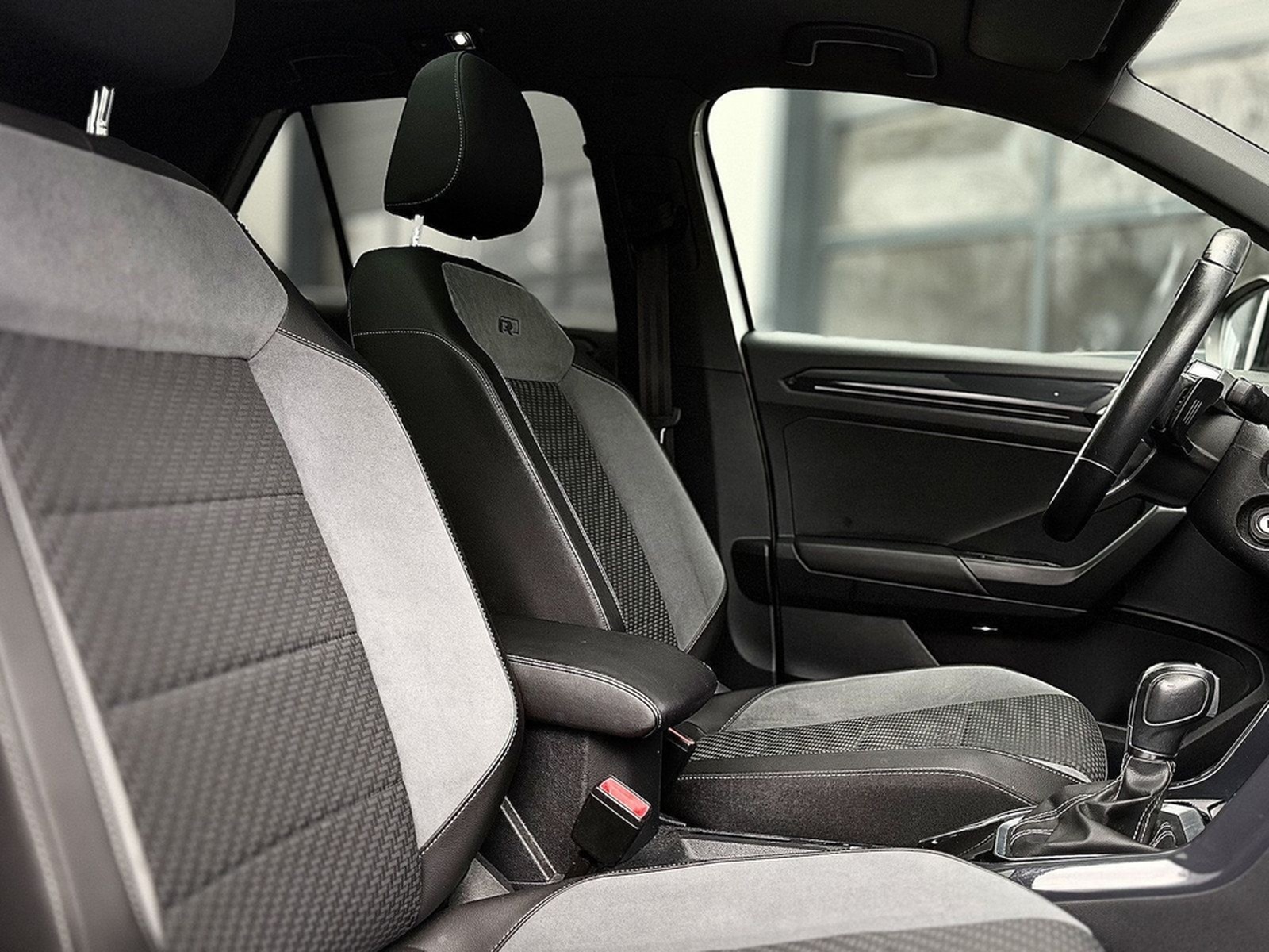Volkswagen T-Roc R-line / Pano / 1. Hd / Kamera / AHK foto 20