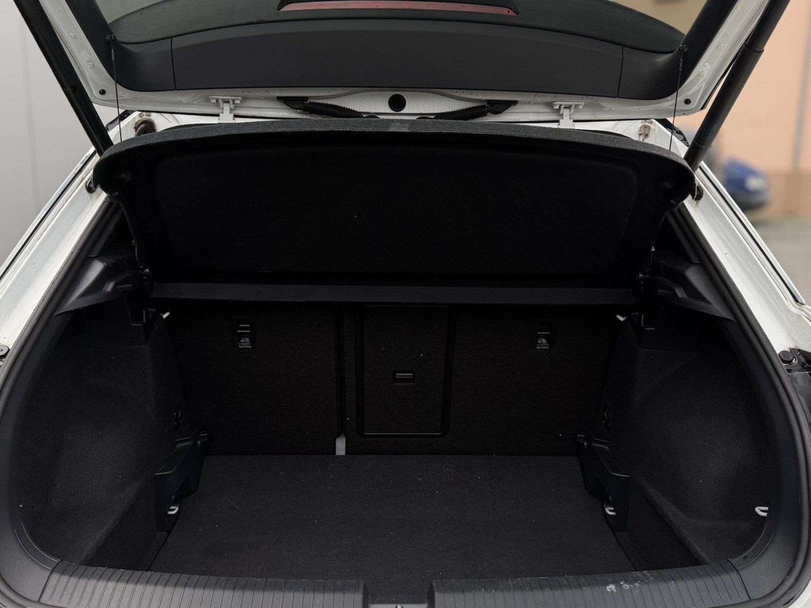 Volkswagen T-Roc R-line / Pano / 1. Hd / Kamera / AHK foto 22