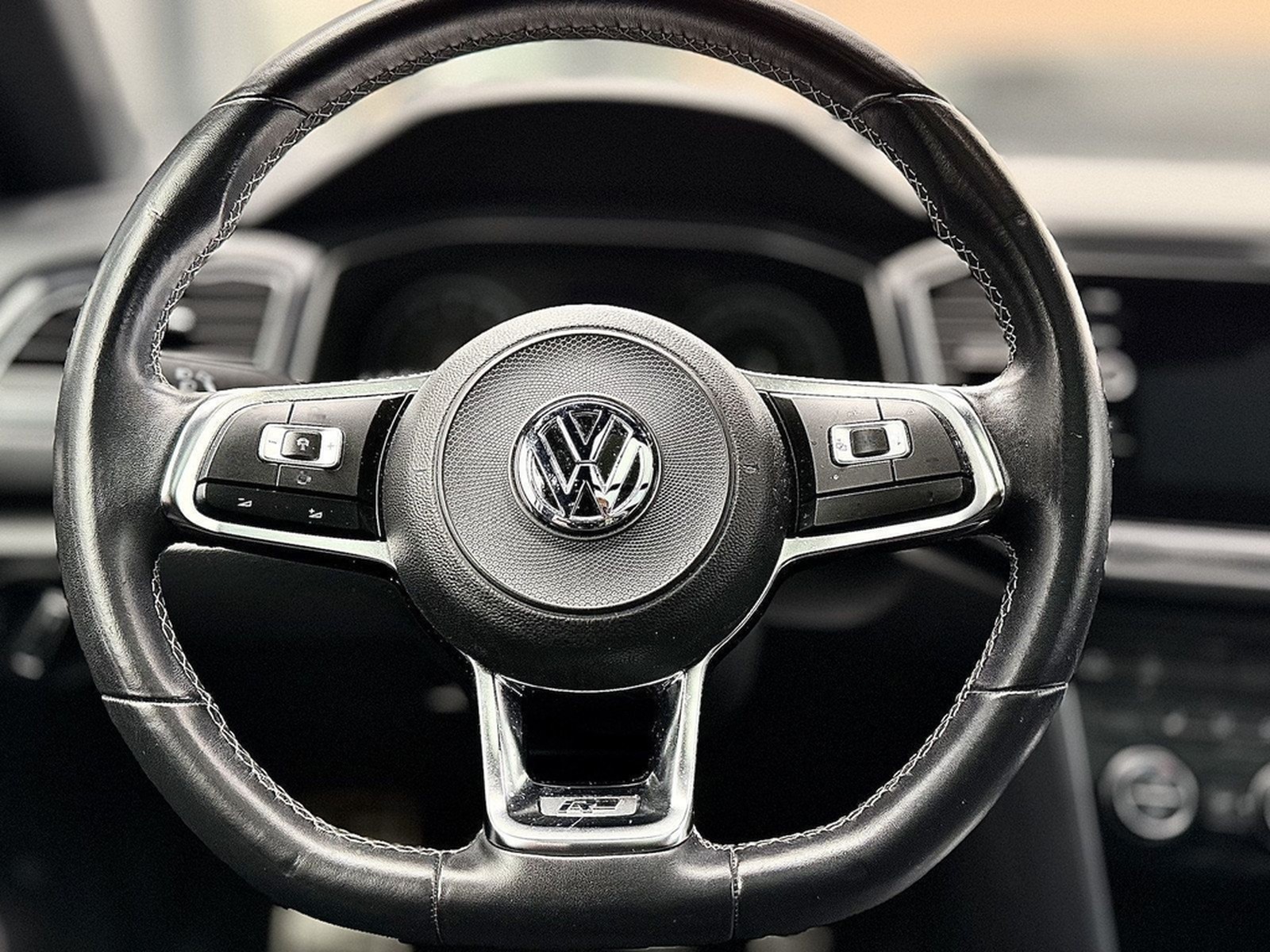 Volkswagen T-Roc R-line / Pano / 1. Hd / Kamera / AHK foto 25