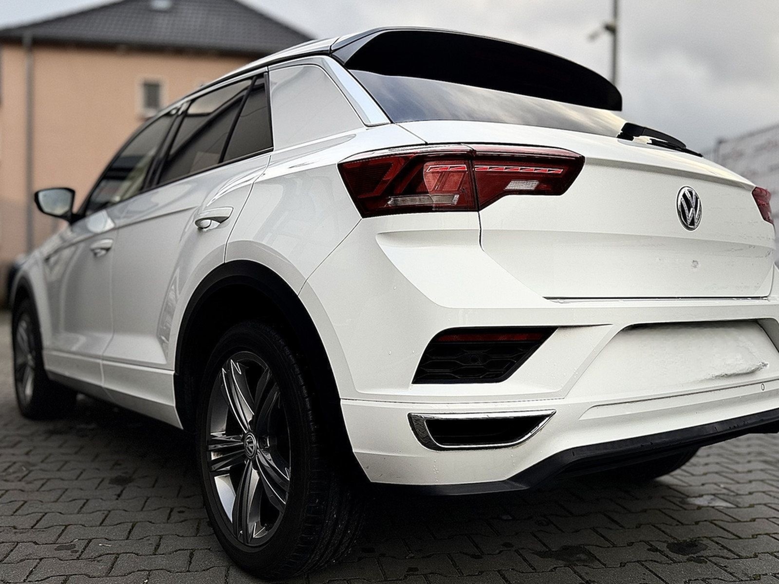 Volkswagen T-Roc R-line / Pano / 1. Hd / Kamera / AHK foto 9