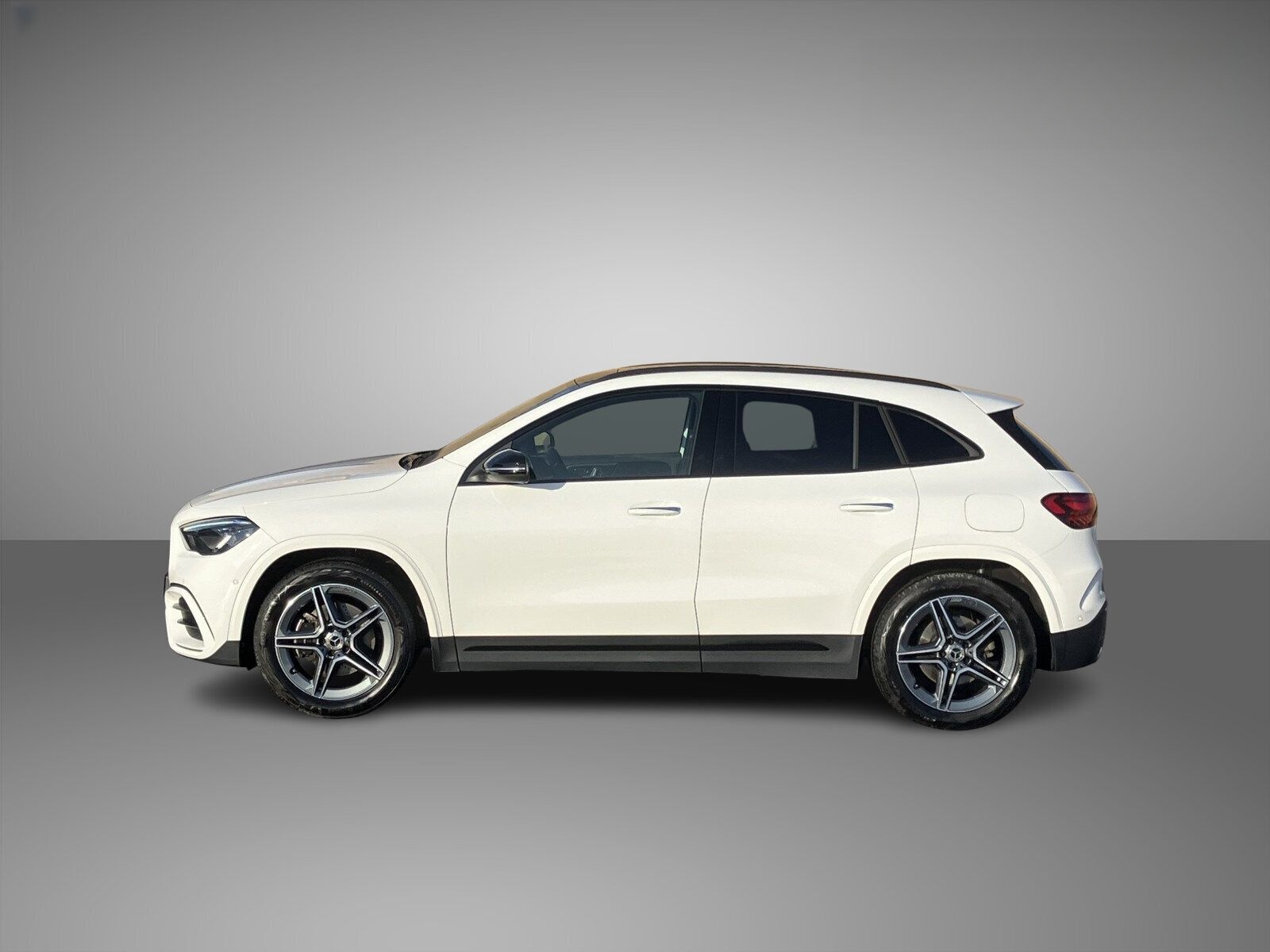 Mercedes-Benz GLA 220 d 4M AMG Line LED*Panorama*Memory*Night* foto 3