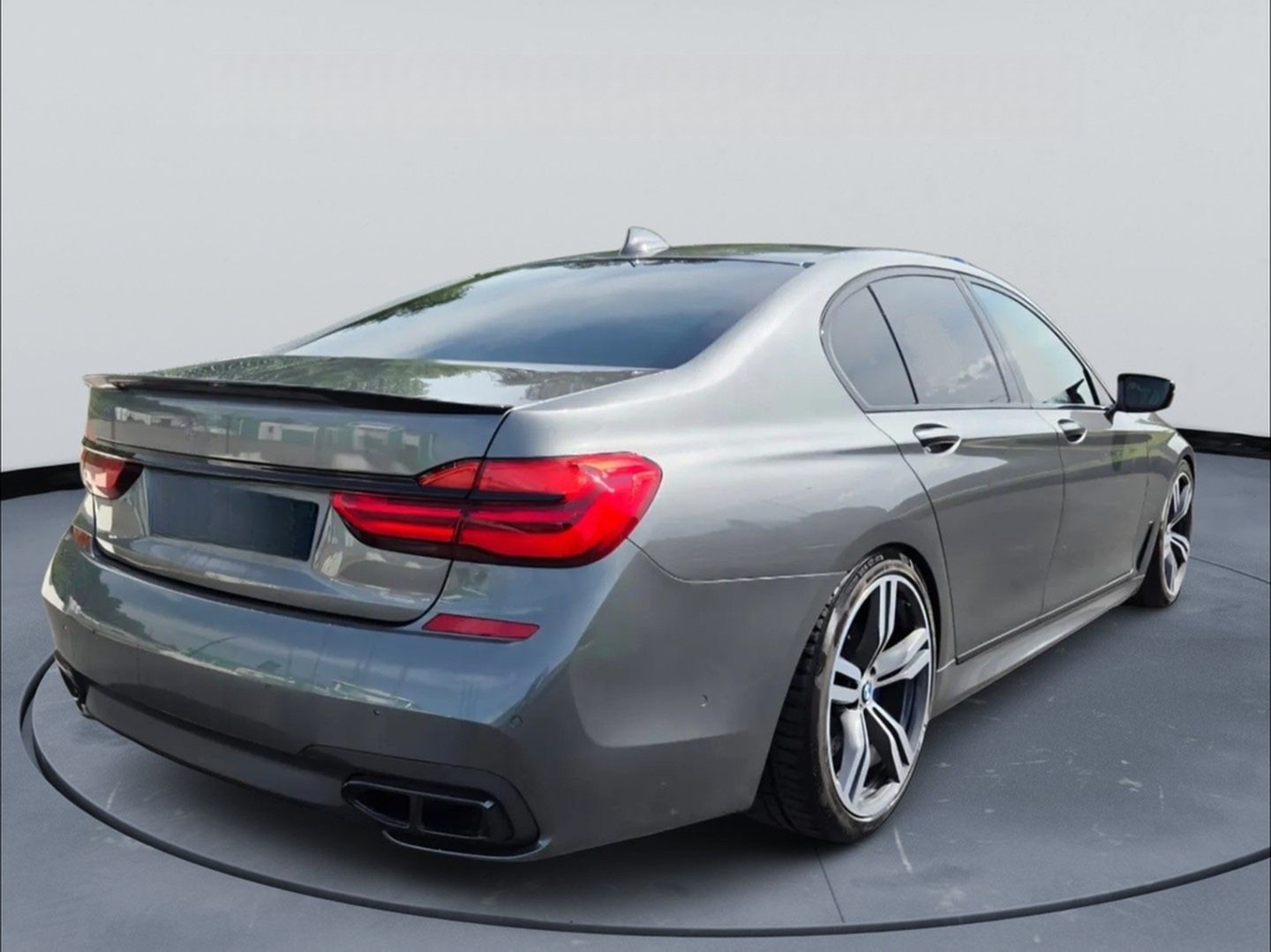 BMW 730d 730 d xDrive 265hp G11 M Sport B&W HUD 360C foto 3