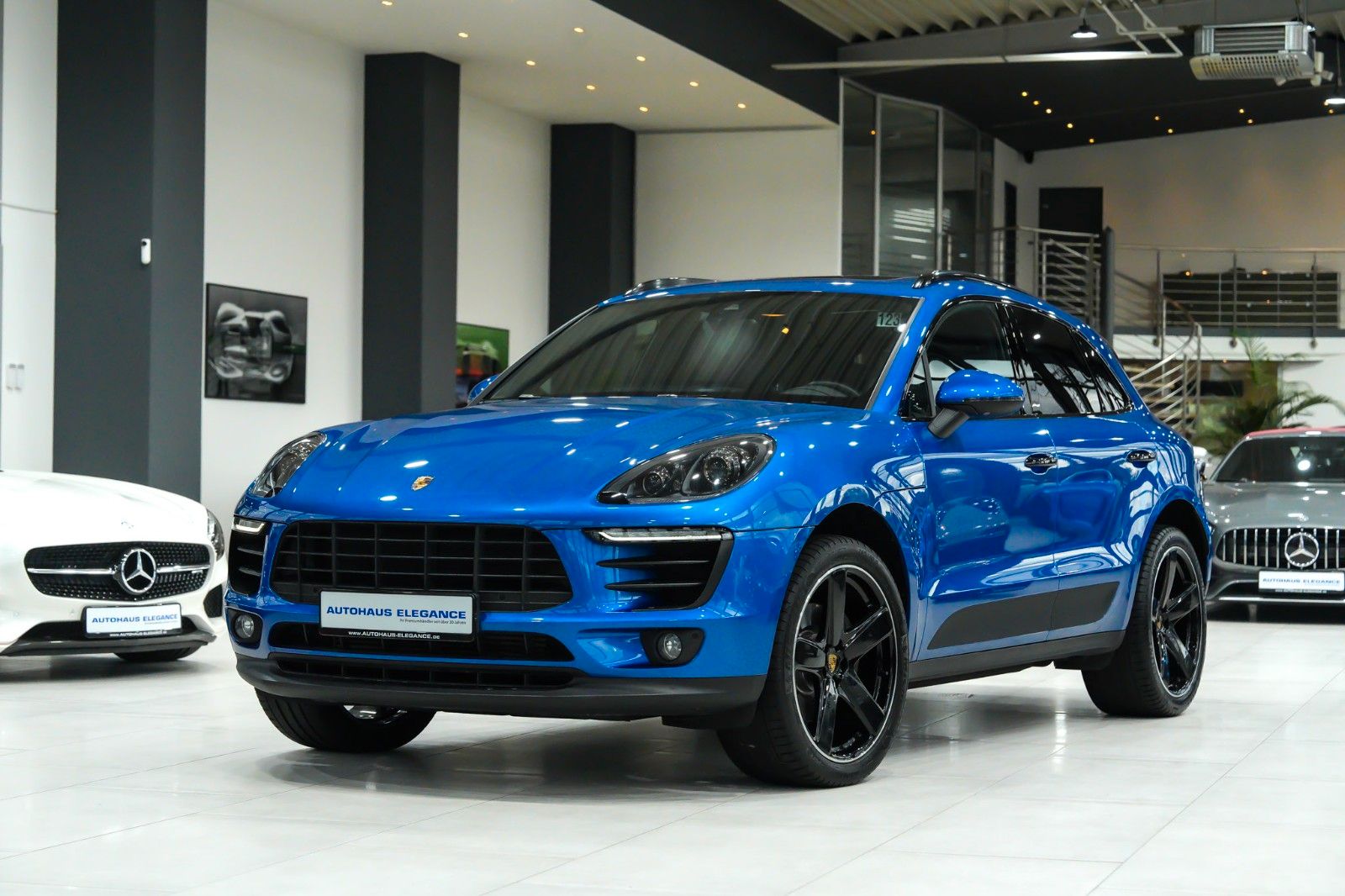 Porsche Macan LEDER-PAKET PANO MEMORY LM 21 SOUND-PKG