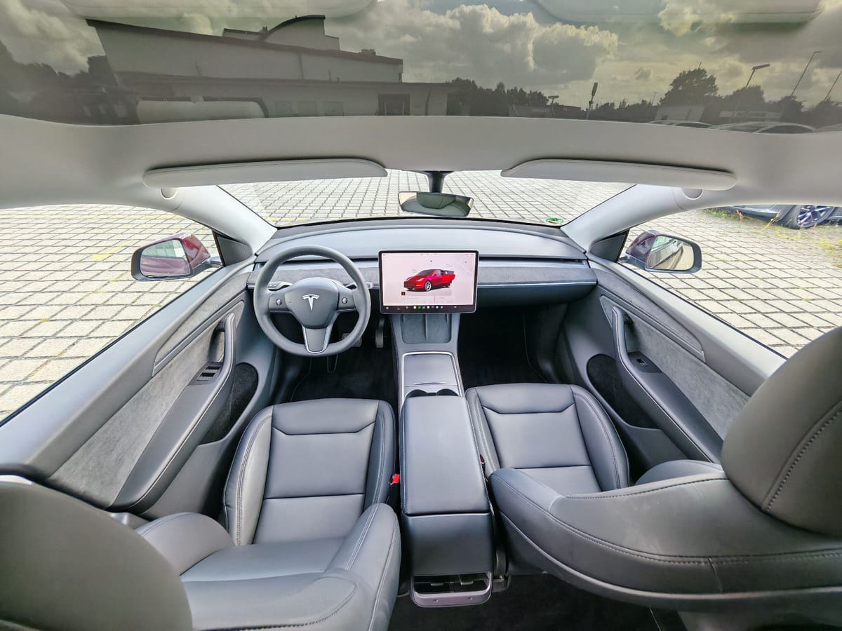 Tesla Model Y LongRange AWD BOOST SoH 93,4% foto 3