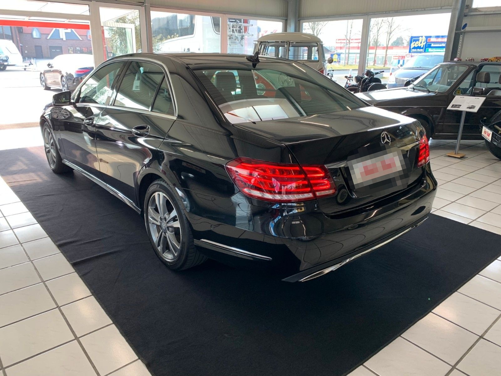 Mercedes-Benz E 200 AVANTGARDE *AUTOMATIK*AHK*LED*PDC*NAVI* foto 7