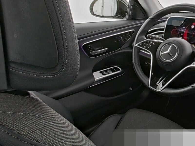 Mercedes-Benz E 220 d AVANTGARDE Advanced PSD 19" DISTR KeylGo foto 9