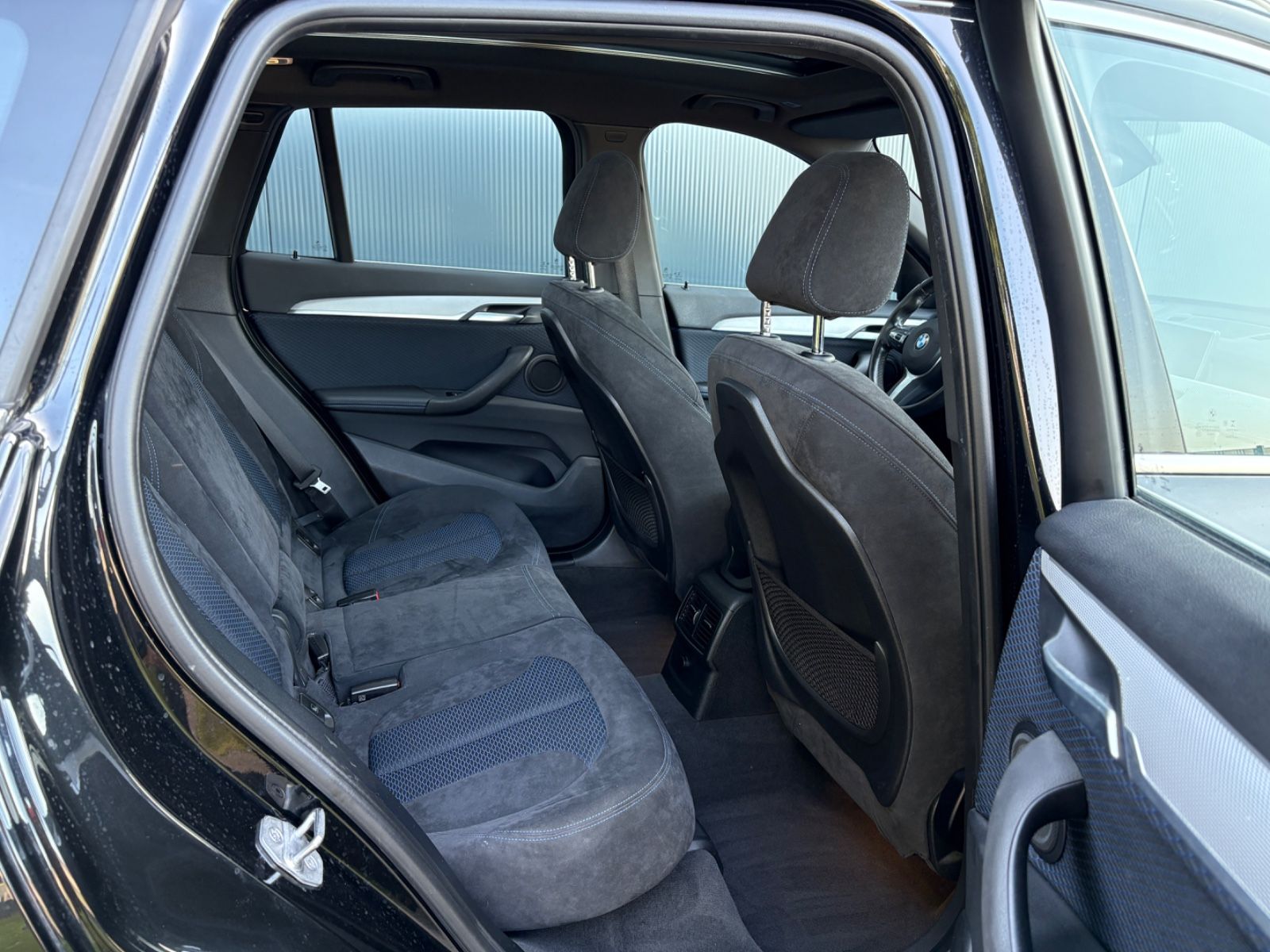 BMW X1 sDrive 18 d M Sport *LED*Head-up*Kamera* foto 14