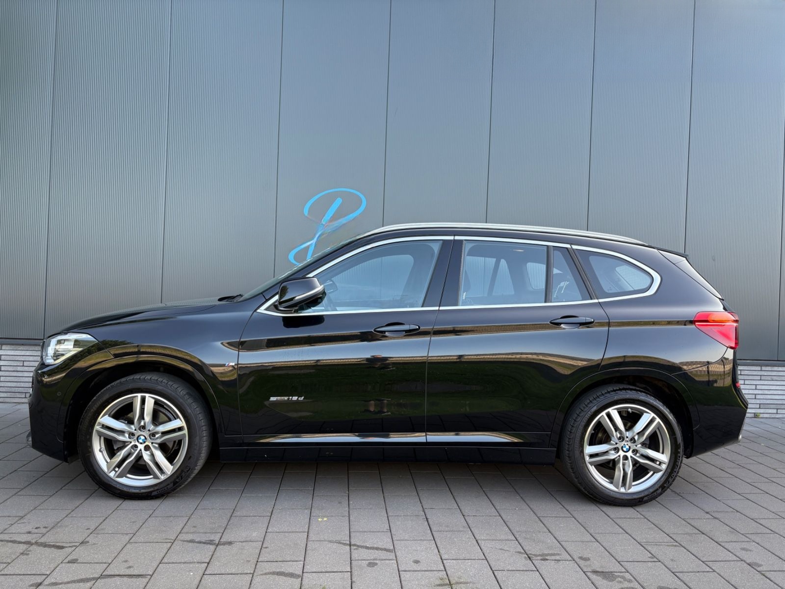 BMW X1 sDrive 18 d M Sport *LED*Head-up*Kamera* foto 8