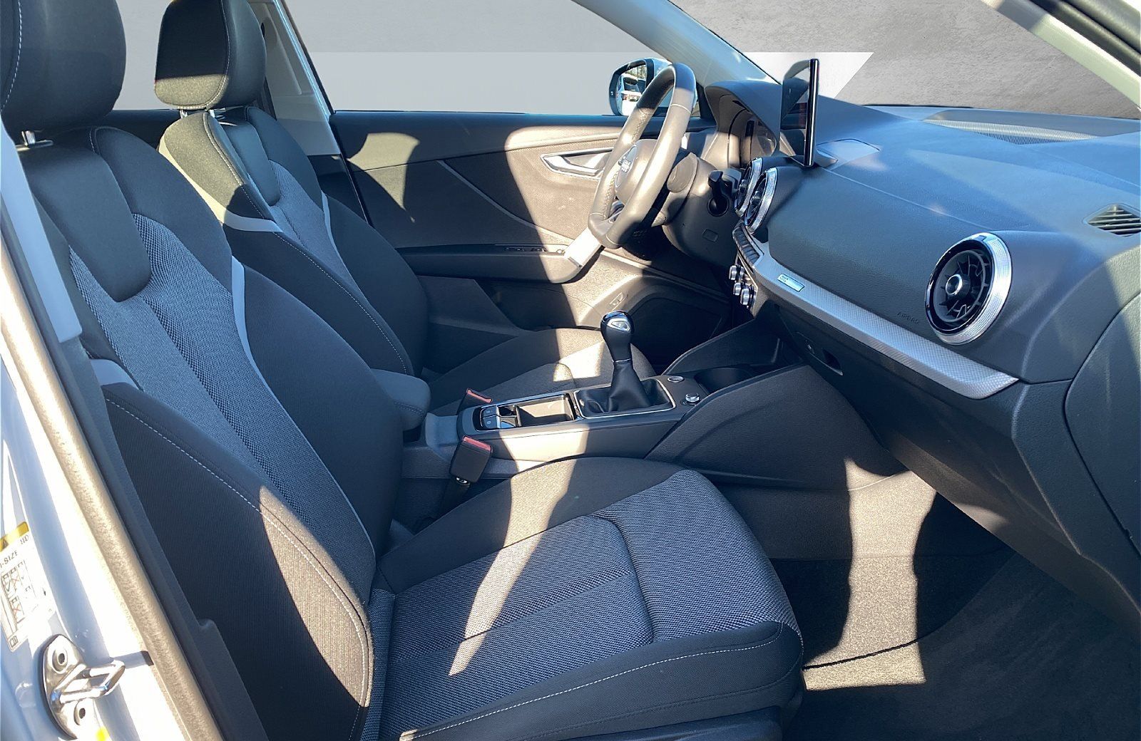 Audi Q2 35 TFSI advanced Matrix ACC AHK Standhzg. ACC foto 11