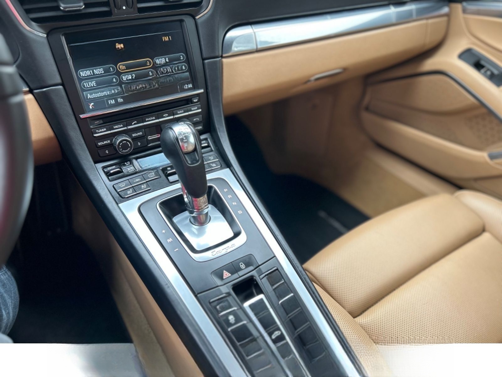 Porsche 991 Targa 4*Bicolor*Approved 4/2028*Sitzlüft* foto 16
