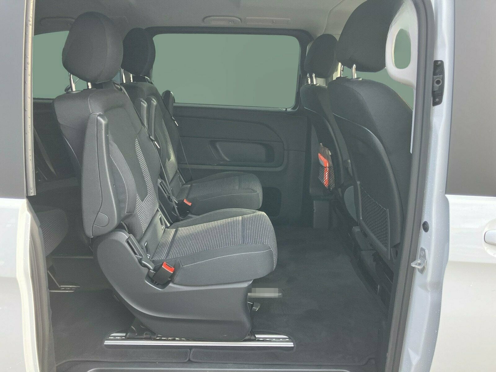 Mercedes-Benz V 220 d STYLE Kompakt AHK+DISTR+MBUX+MLED+AMBI foto 11