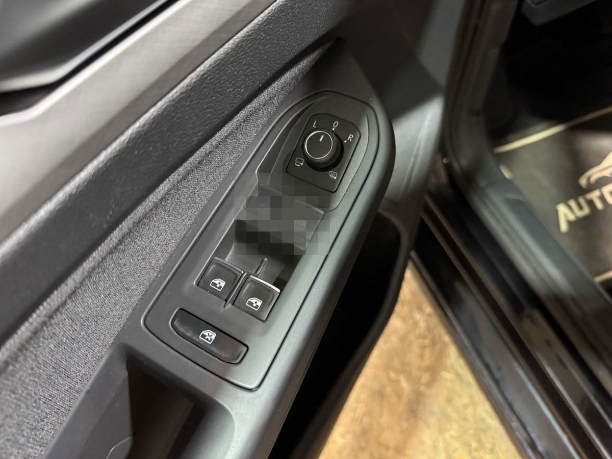 Volkswagen Golf VIII Variant Life 2.0TDI DSG/AHK/ACC/17" foto 20