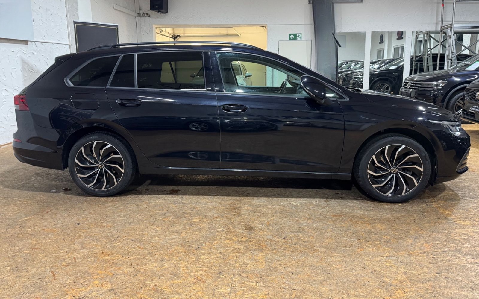 Volkswagen Golf VIII Variant Life 2.0TDI DSG/AHK/ACC/17" foto 5