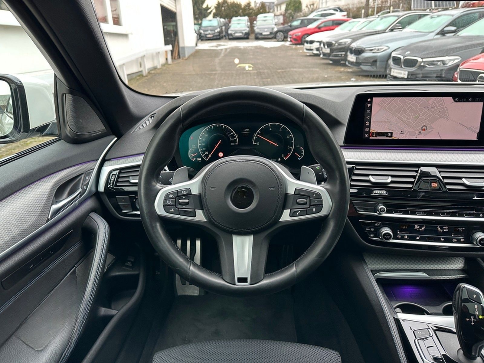 BMW 530dT xDrive AD.LED ACC MEMORY HUD H/K PANO 360° foto 16