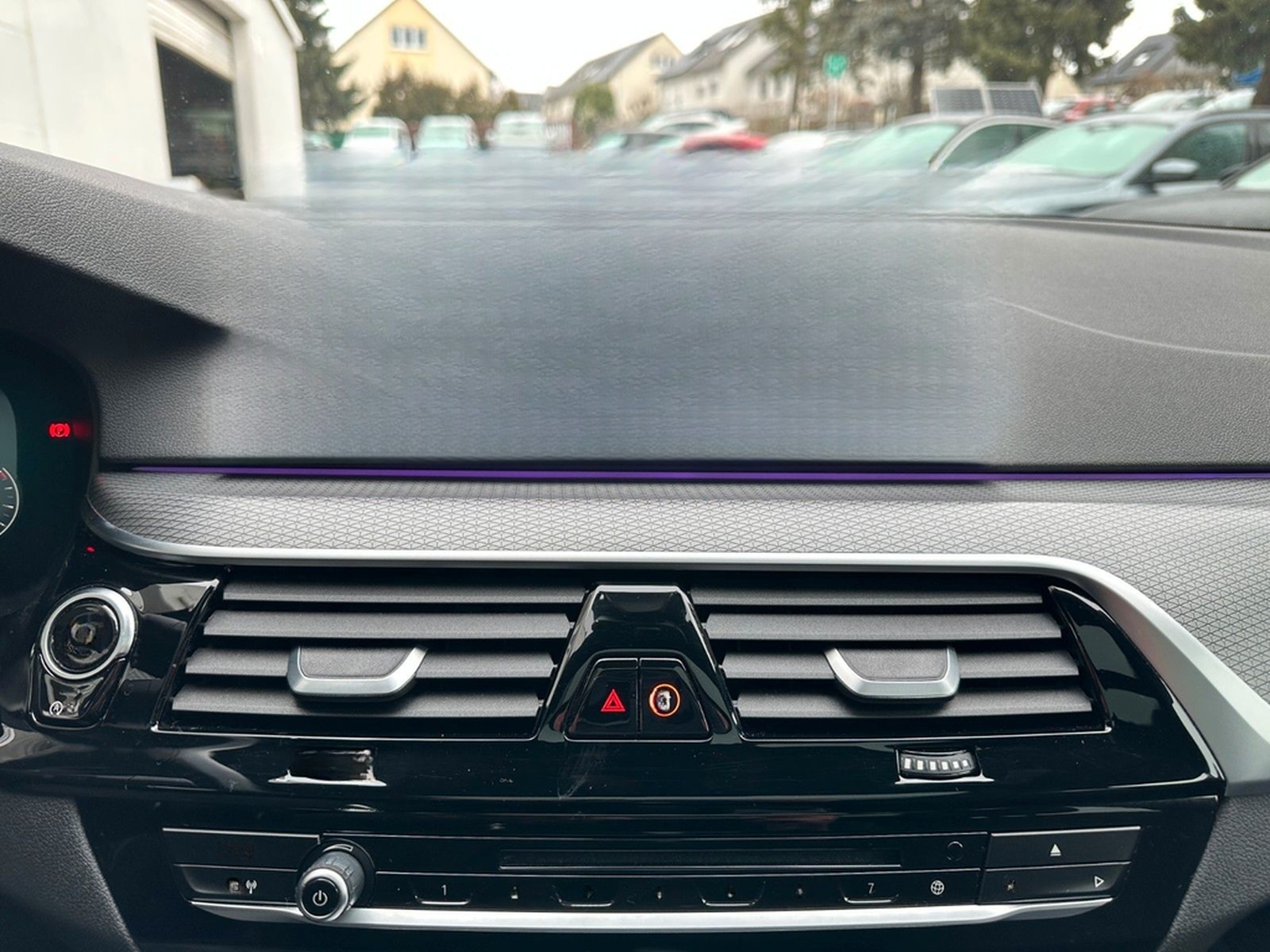 BMW 530dT xDrive AD.LED ACC MEMORY HUD H/K PANO 360° foto 22