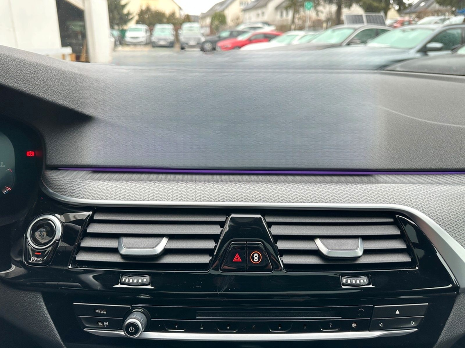 BMW 530dT xDrive AD.LED ACC MEMORY HUD H/K PANO 360° foto 25