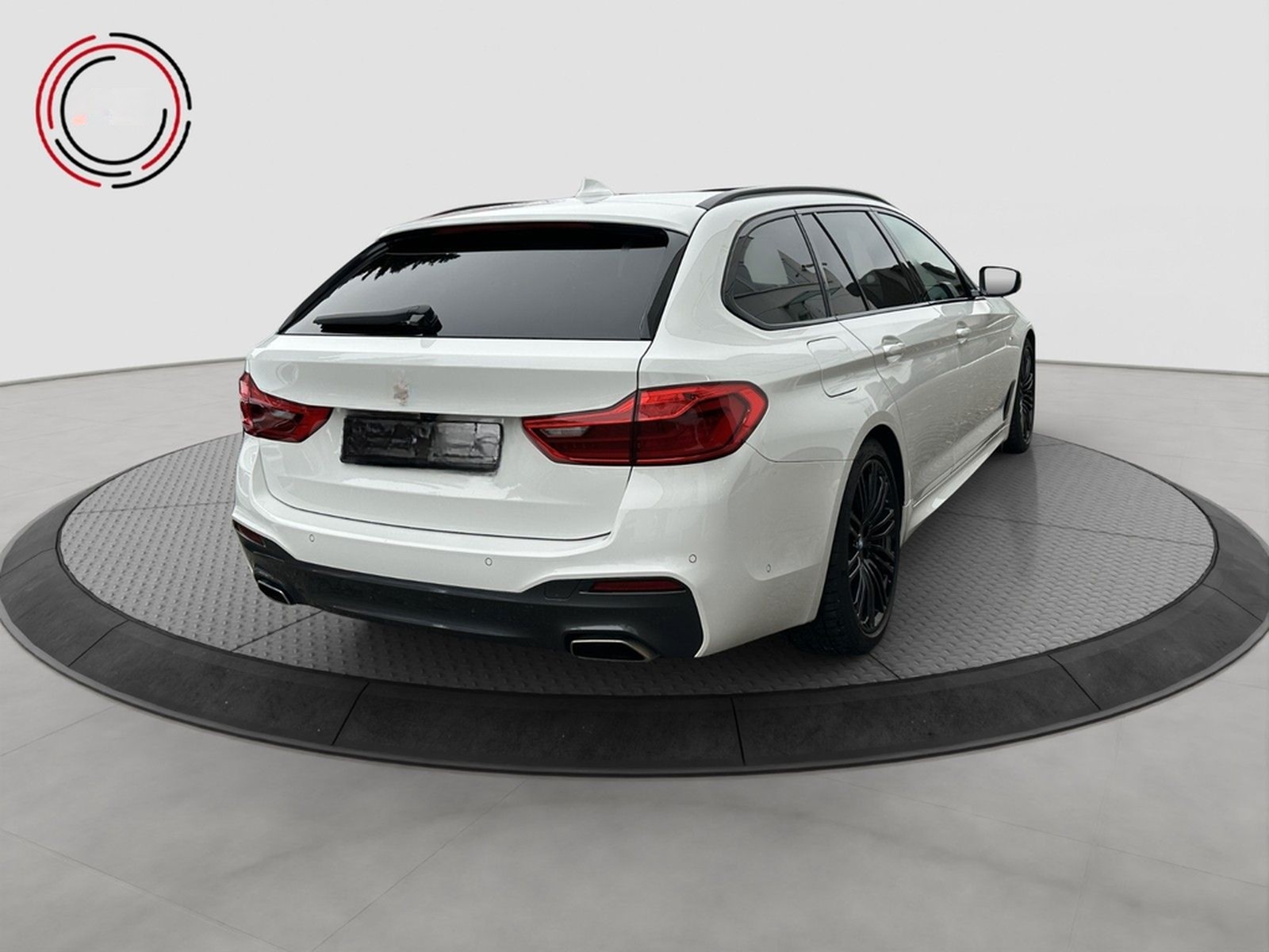 BMW 530dT xDrive AD.LED ACC MEMORY HUD H/K PANO 360° foto 5