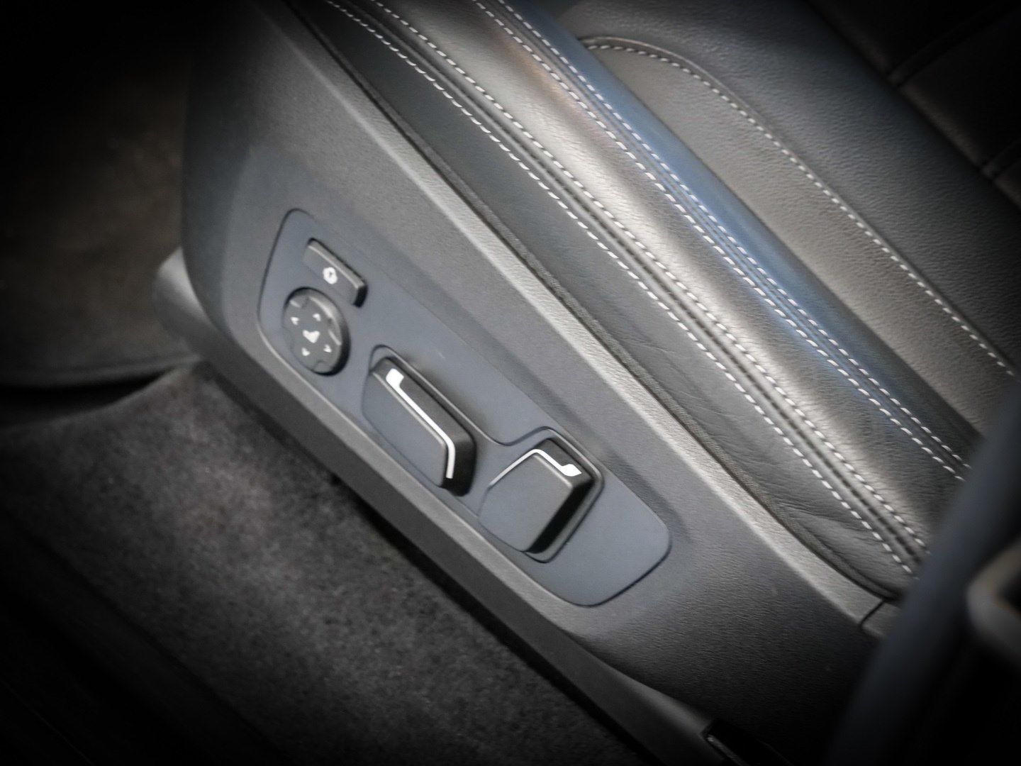 BMW X3 M40d M-Sport Aut Nav HuD Laser h&k AHK Pano foto 22